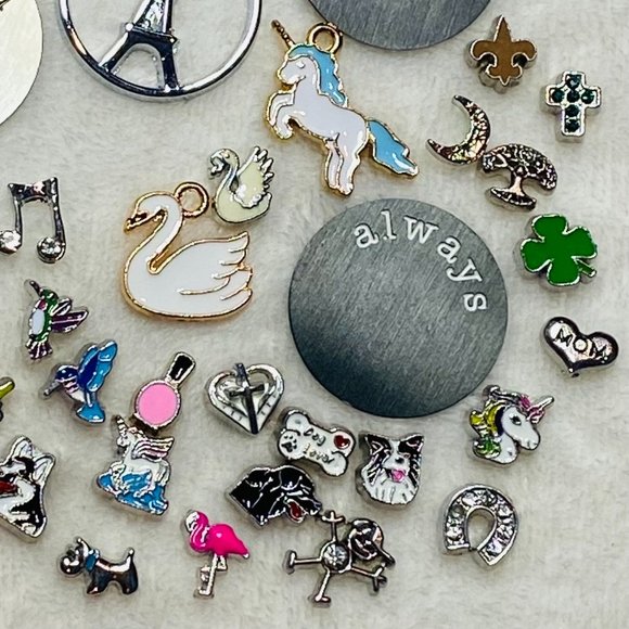 Custom Floating Locket Pendant with Chain - Picture 9 of 14